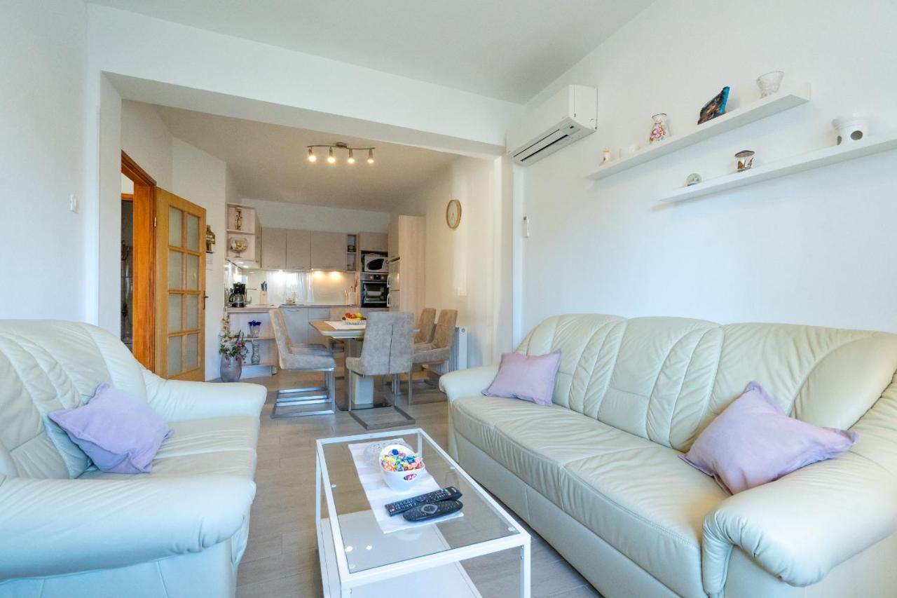 Apartman Ana Novi Vinodolski Exterior foto